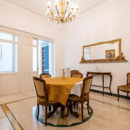 The One - Luxury Seaview With Piano דירה בארי